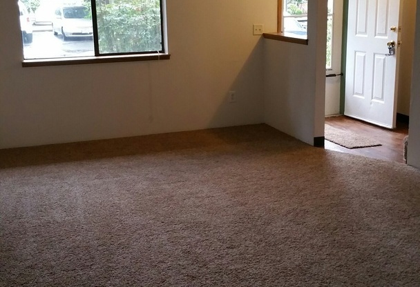 2 beds, 1.5 baths, 925 sqft, $1,775, Unit G-106