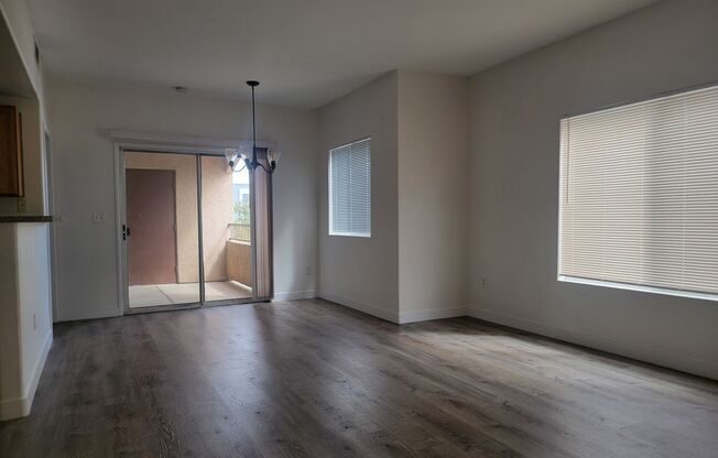 2 beds, 2 baths, $1,400