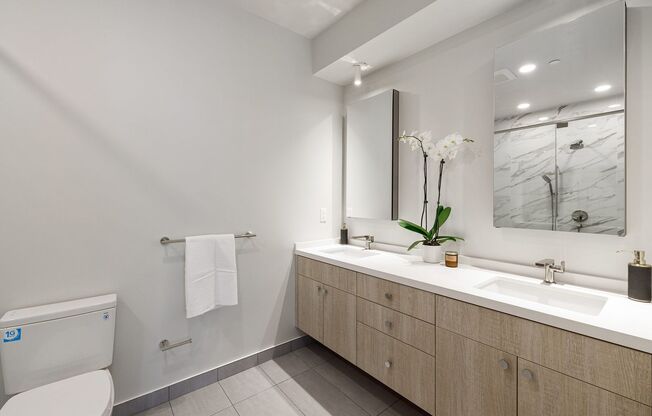 2 beds, 2 baths, $4,250, Unit # 5