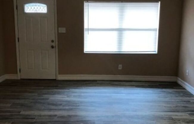 One Story Patio Home, Minutes Away From UCF, Technology Park, & the E/W Expressway