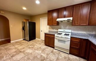 3 beds, 2 baths, $3,995