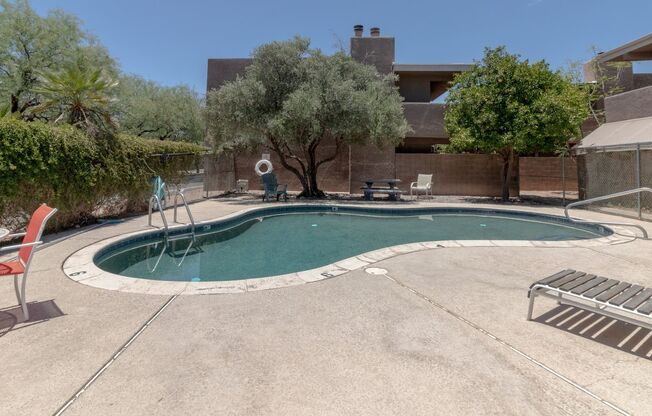 2 beds, 2 baths, 1,100 sqft, $1,575, Unit A6