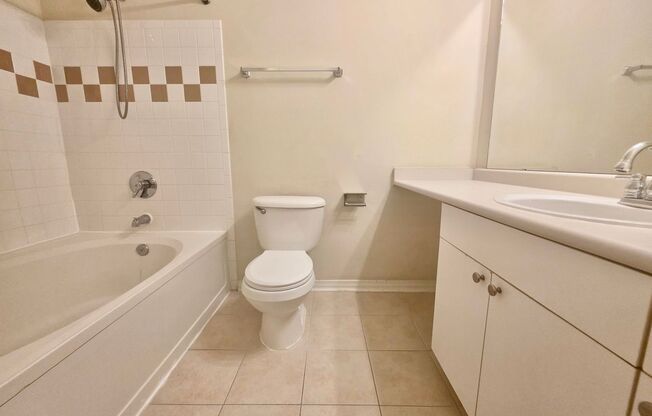 2 beds, 2 baths, $2,300, Unit Unit 1203