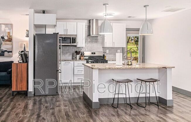 4076 CANBY LN