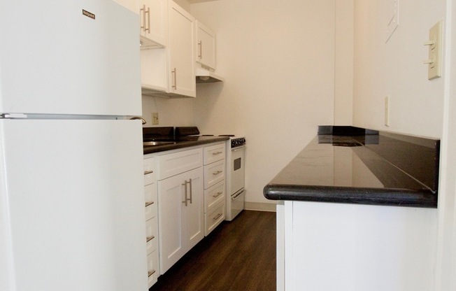 1 bed, 1 bath, 696 sqft, $1,750, Unit 0809