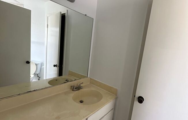 Studio, 1 bath, 432 sqft, $895, Unit 120