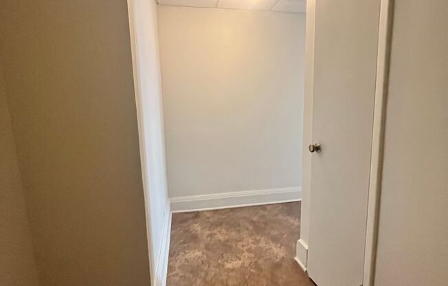 1 bed, 1 bath, 600 sqft, $1,365, Unit 407