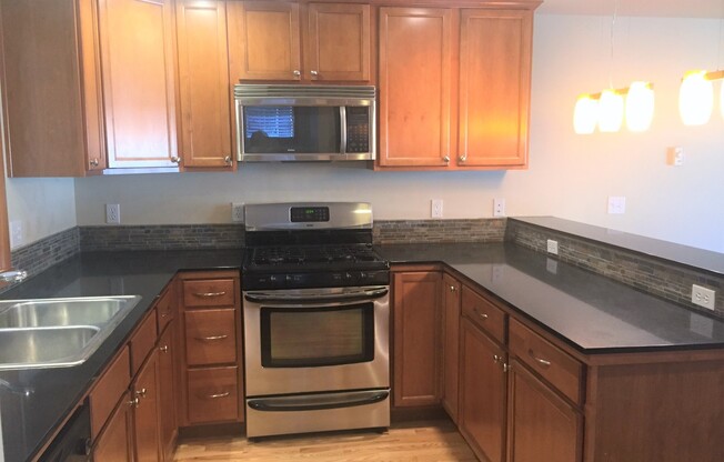 Warm and Welcoming Northgate Townhome
