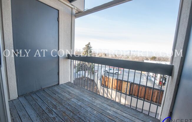 2 beds, 1 bath, 970 sqft, $1,299, Unit 15 PR