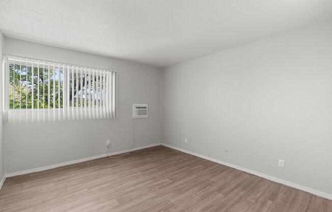 1 bed, 1 bath, 615 sqft, $900, Unit 110