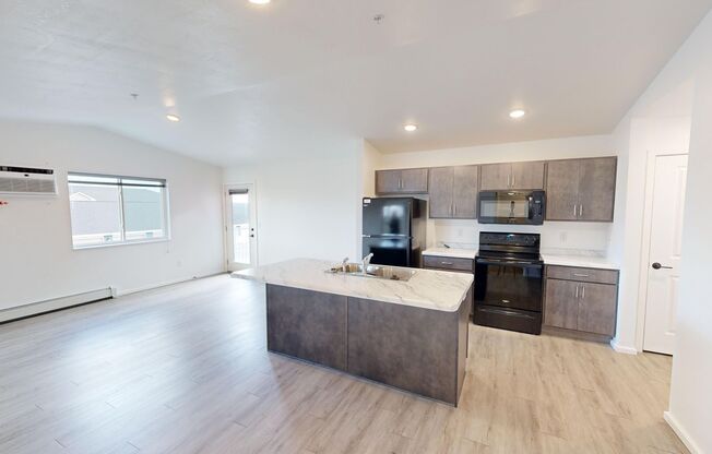 1 bed, 1 bath, 690 sqft, $1,199, Unit 1240-10
