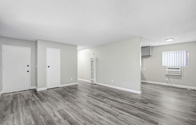 El Royale Apartments