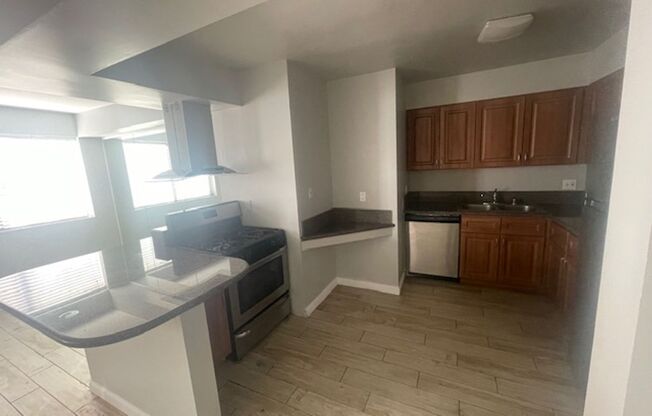 1 bed, 1 bath, 750 sqft, $2,300, Unit 102