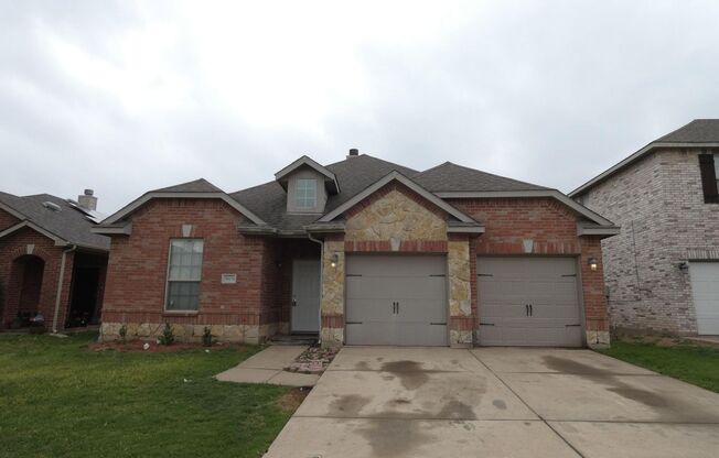 Lovely 3 bedroom, 2 bath home in The Parks @ Boat Club near schools, shopping & more! 5809 Mount Plymouth Point, Fort Worth, TX 76179