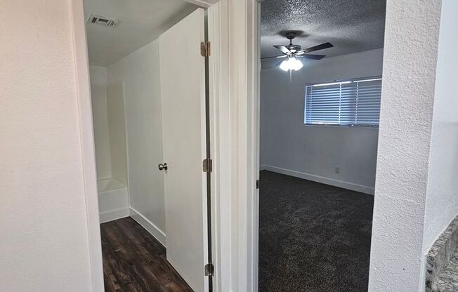 1 bed, 1 bath, 680 sqft, $1,250, Unit 323