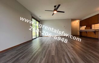 2 beds, 1 bath, 1,000 sqft, $1,295