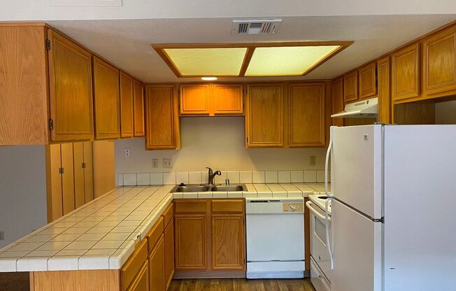 1 bed, 1 bath, $1,050, Unit # 257