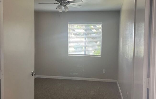 2 beds, 1 bath, 811 sqft, $1,595, Unit 8440-A