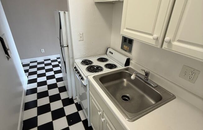 1 bed, 1 bath, 525 sqft, $895, Unit #207