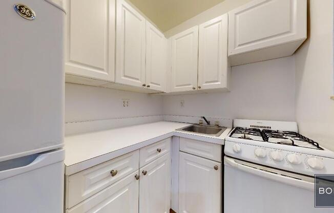 1 bed, 1 bath, $2,750, Unit 5D