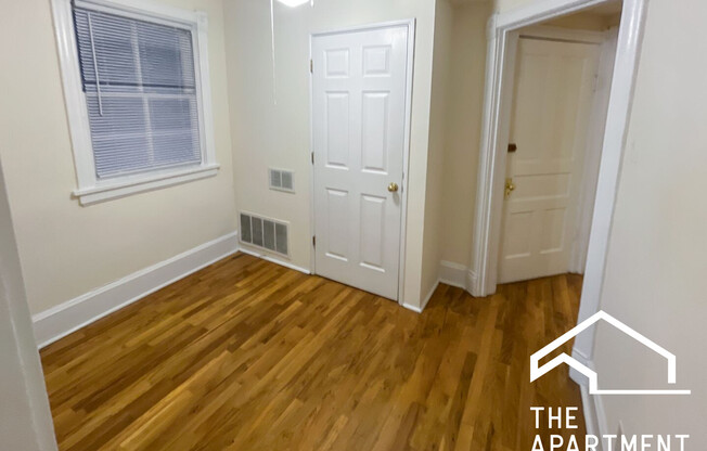2602 N Racine Ave 1