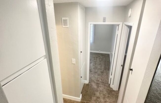 2 beds, 1 bath, $2,295, Unit 3630 04