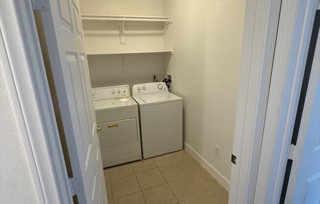 2 beds, 2 baths, $1,450, Unit # 2612