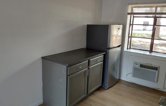 2142 Bradford St Unit 304