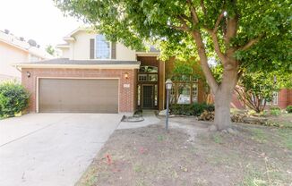 Welcome to this Beautiful Bright Home in Plano ISD. House boasts 2 story ceiling in formal living and dining areas.