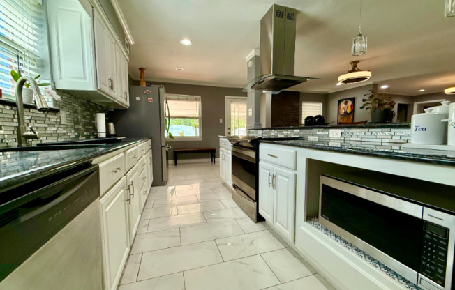 2309 KINGS COUNTRY DR