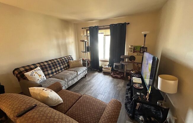 1 bed, 1 bath, $925, Unit 15