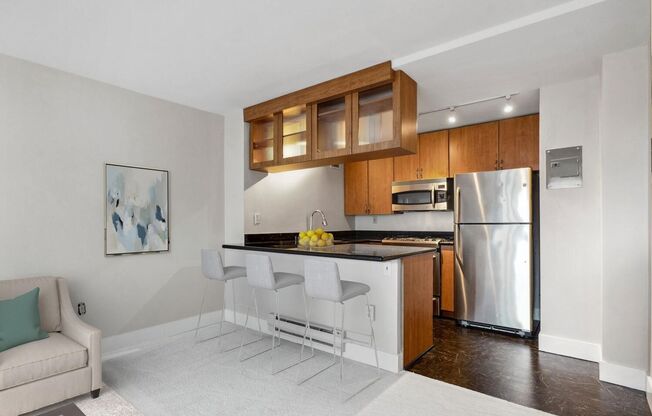 1 bed, 1 bath, $1,600