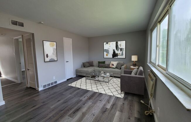 2 beds, 1 bath, 900 sqft, $1,050, Unit 8714-4