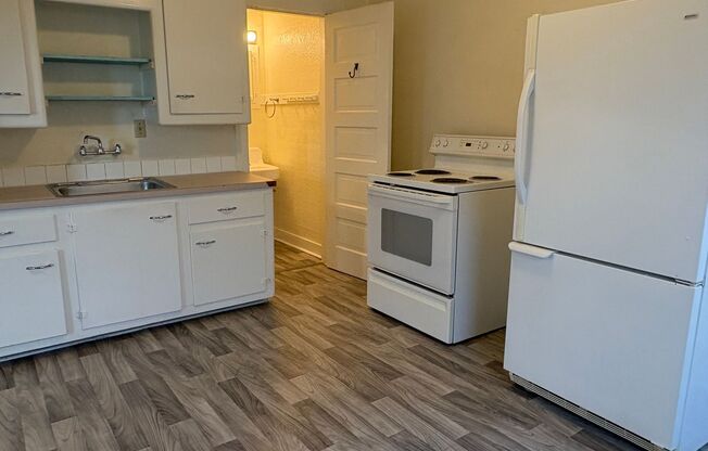 1 bed, 1 bath, 498 sqft, $995, Unit 3