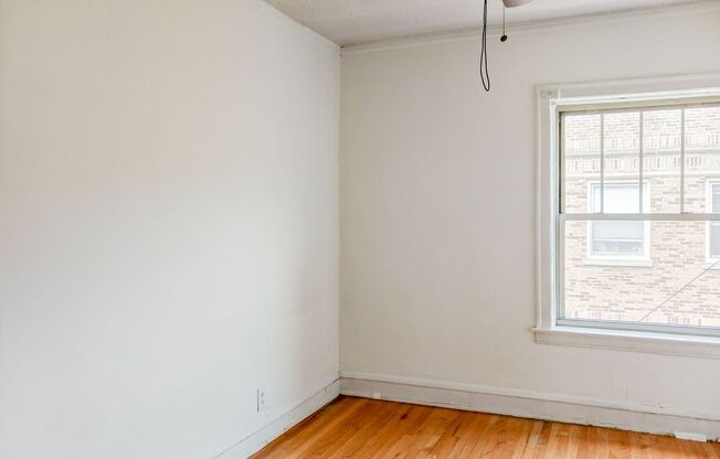 2 beds, 1 bath, 815 sqft, $2,095, Unit 4817-3B