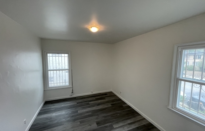 2 beds, 1 bath, 600 sqft, $2,099