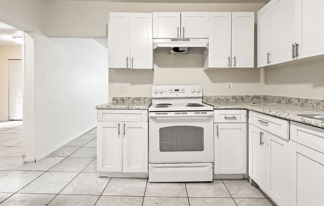 Updated and Move-In Ready in Prime Tampa Location! 4bed | 1bath