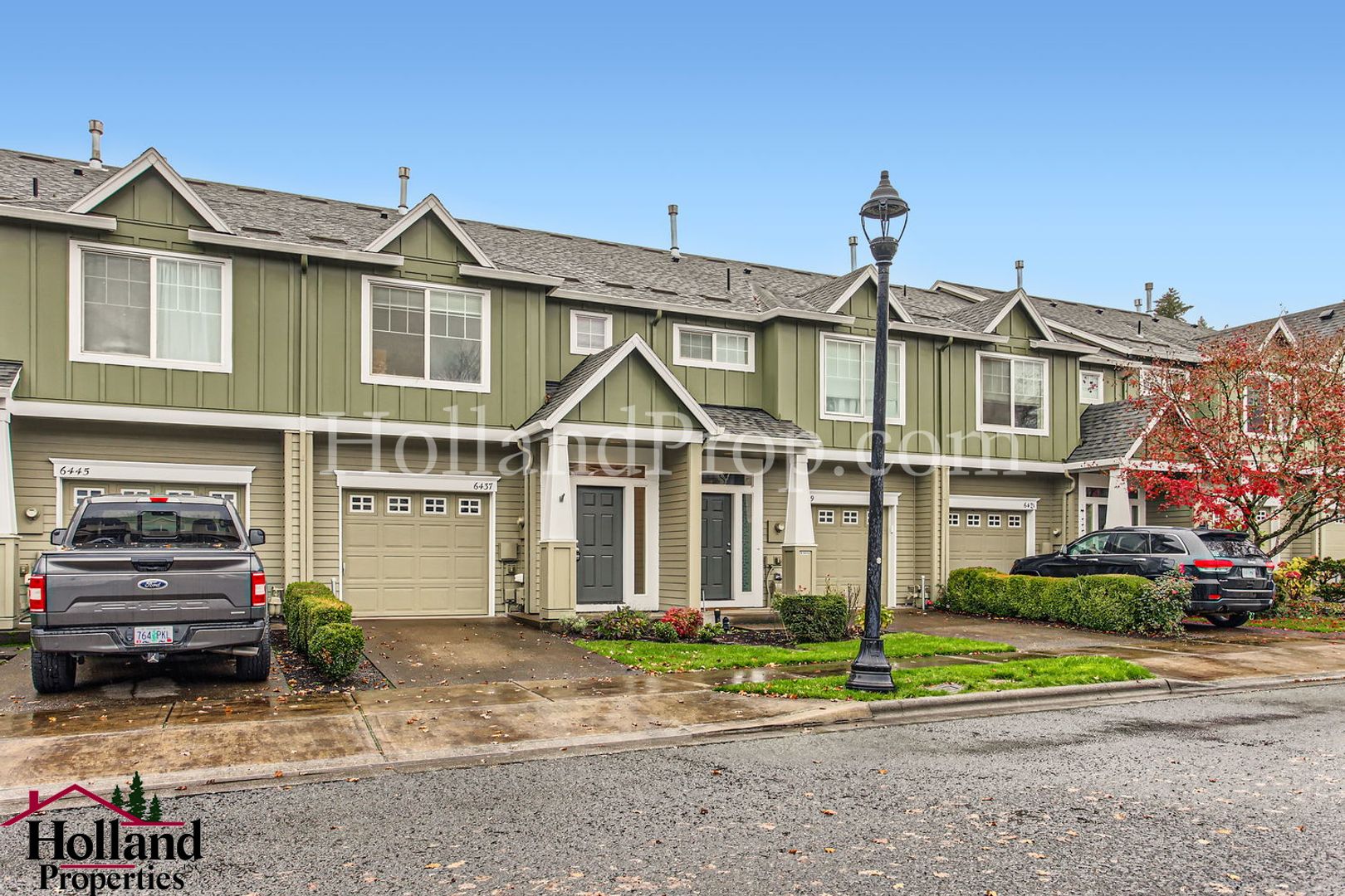 Charming 3-Bedroom Home with Fireplace, Patio, and Nearby Parks in Beaverton!