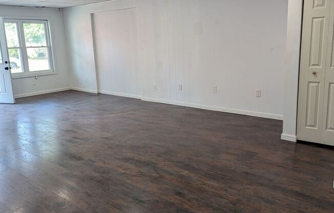 1112 Pickett Rd Unit 4