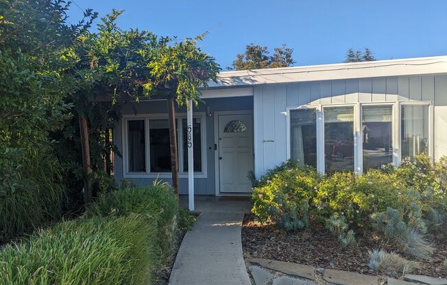 585 Bryan Ave Sunnyvale, 2 Bed 1 Bath house available soon!