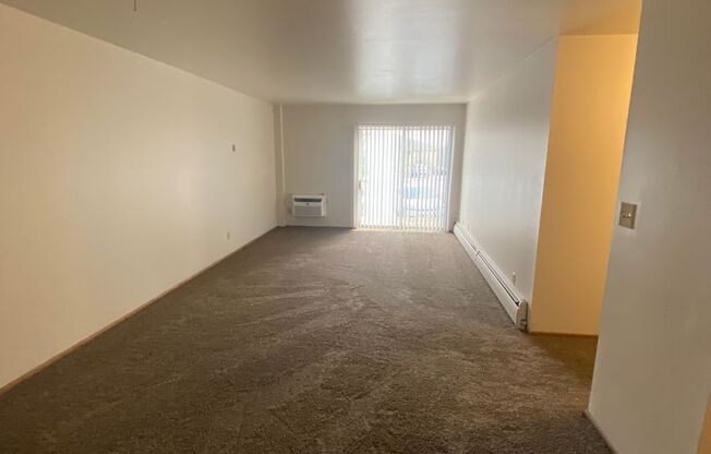 2 beds, 1.5 baths, 963 sqft, $1,299, Unit 5166 C04