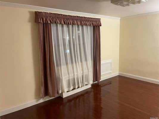 1 bed, 1 bath, 700 sqft, $2,200, Unit B