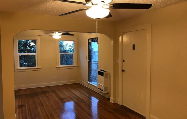 3615/3617 Edenhurst Ave.