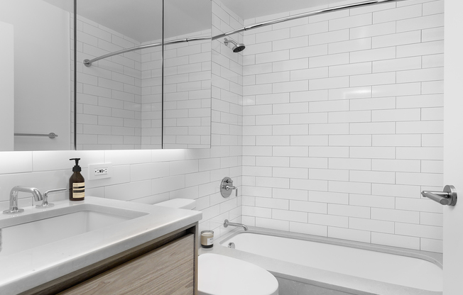 1 bed, 1 bath, $5,395, Unit 6H