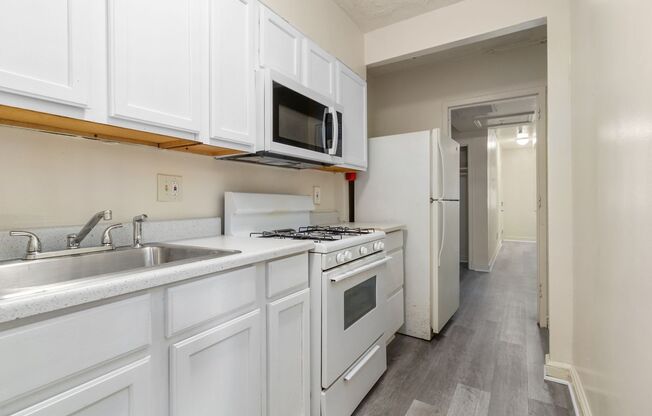 3 beds, 2 baths, $2,750, Unit 1