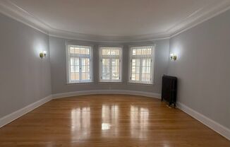 Beautiful Vintage Apartments Near Downtown Evanston