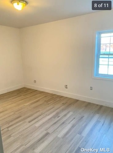 86 63 77 ST