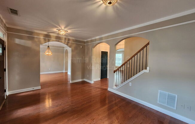 2681 OAK VLG TRL