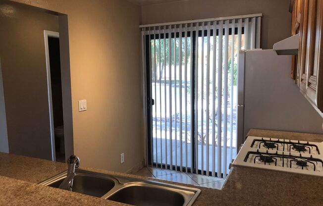 2 beds, 1.5 baths, 785 sqft, $1,049, Unit 129