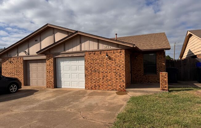 2 Bedroom 2 Bath in OKC!